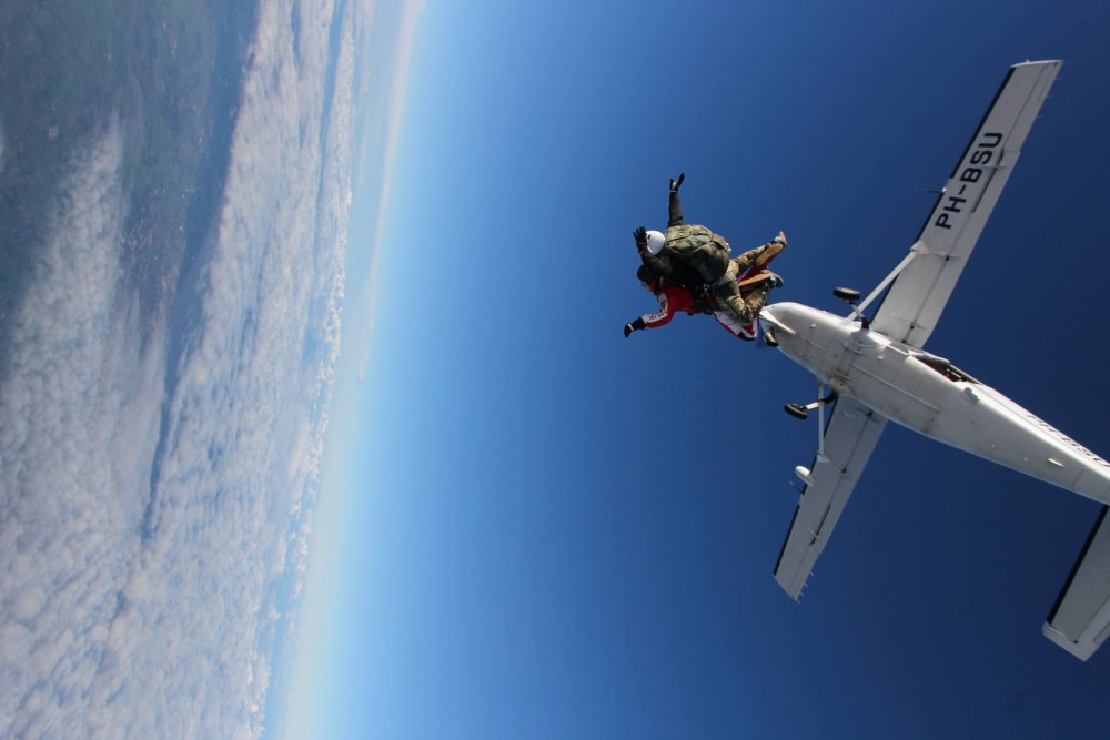 Black Knights Parachute Centre - Skydive in England, United Kingdom